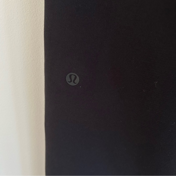 Lululemon On The Fly Pant Wide Leg Woven Size 2 - Picture 6 of 8